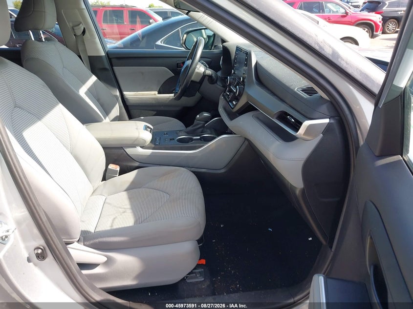 2020 TOYOTA HIGHLANDER auction photo 5