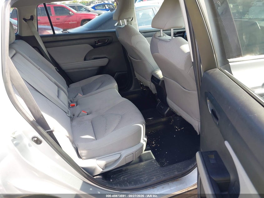 2020 TOYOTA HIGHLANDER auction photo 8