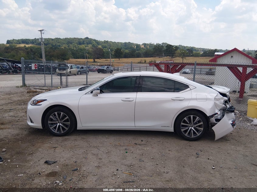 LEXUS ES 300H - zdjęcie 14