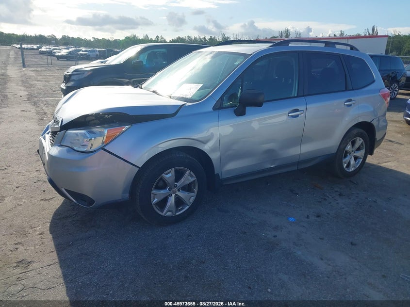 2014 Subaru Forester, Front & Rear, IAAI, VIN JF2SJAEC5EH513463 — photo 2