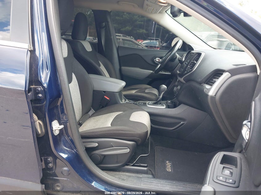2014 JEEP CHEROKEE auction photo 5
