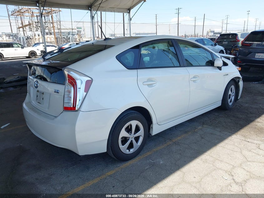TOYOTA PRIUS - zdjęcie 4