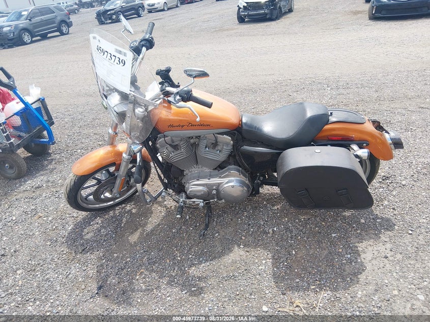 HARLEY-DAVIDSON XL883 2014