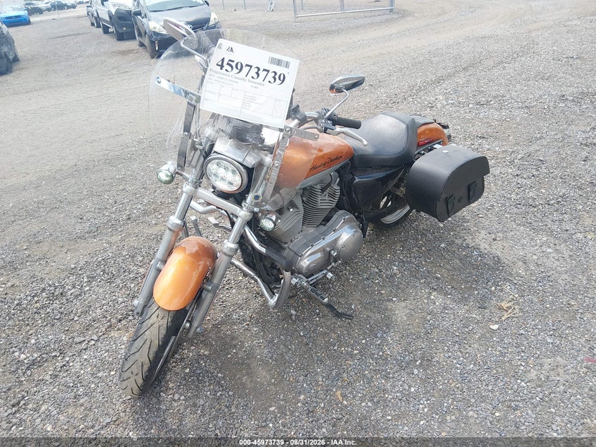 HARLEY-DAVIDSON XL883 2014