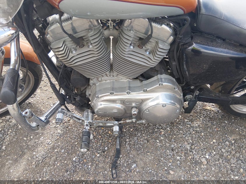 HARLEY-DAVIDSON XL883 2014