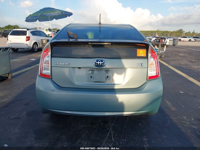 TOYOTA PRIUS - zdjęcie 16