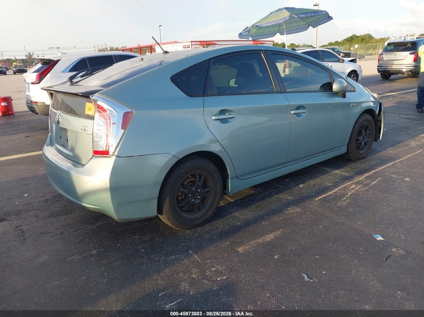 TOYOTA PRIUS - zdjęcie 4