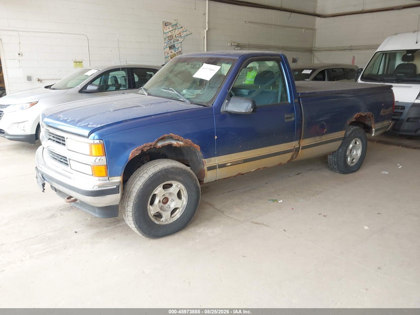 1997 CHEVROLET K1500 auction photo 2