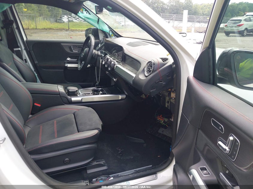 MERCEDES-BENZ EQB 300 SUV - zdjęcie 5
