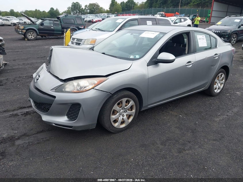 2013 Mazda 3, Normal Wear & Tear, IAAI, VIN JM1BL1TG9D1834332 — photo 2