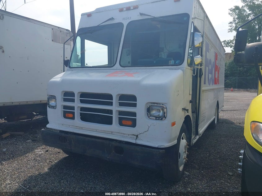 1998 INTERNATIONAL 1000 auction photo 2