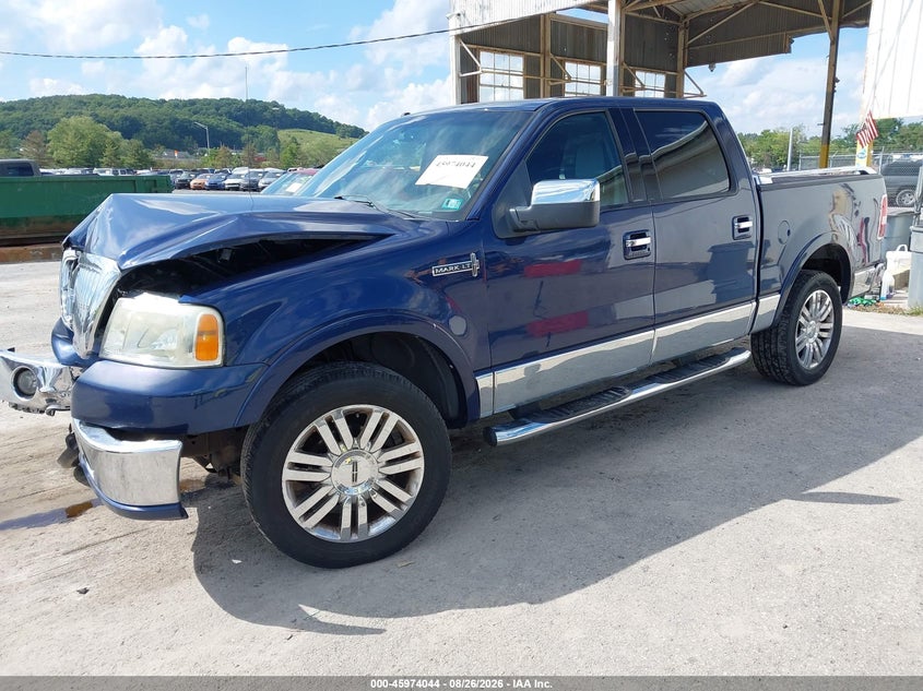 2007 Lincoln Mark LT, Front End, IAAI, VIN 5LTPW18587FJ10611 — photo 2