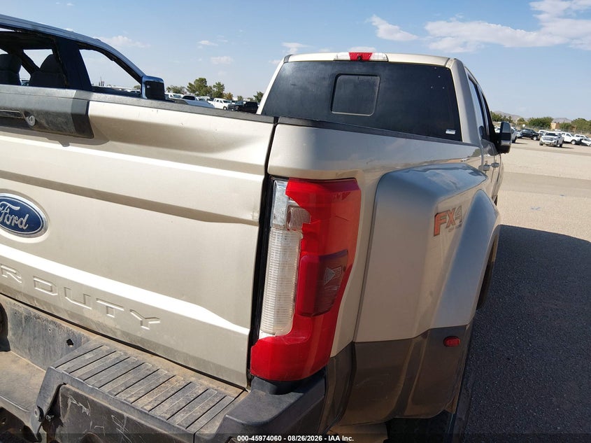2017 FORD F-350 auction photo 4