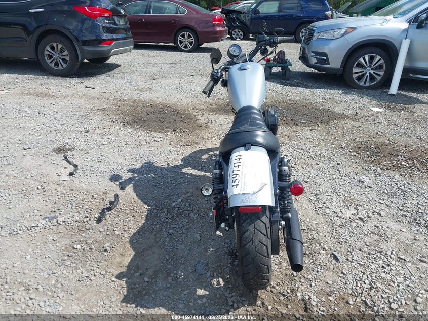 HARLEY-DAVIDSON XL883 2020