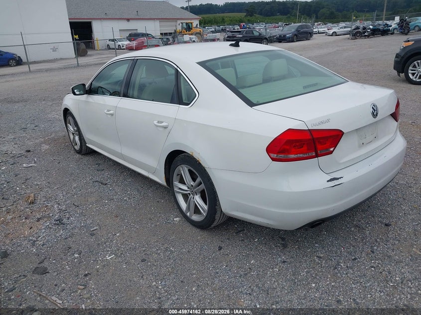 2014 VOLKSWAGEN PASSAT auction photo 3