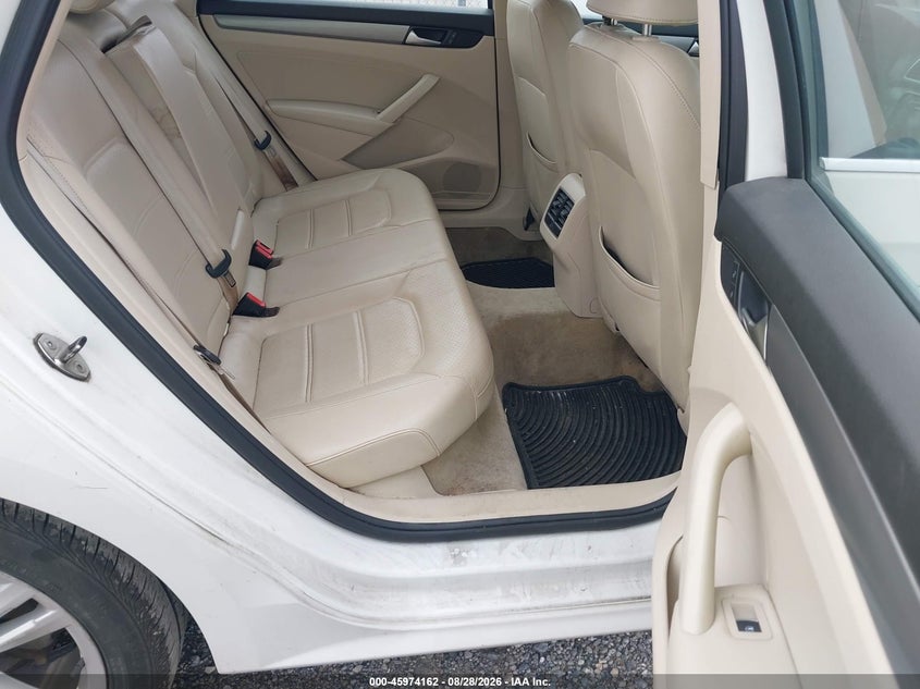 2014 VOLKSWAGEN PASSAT auction photo 8