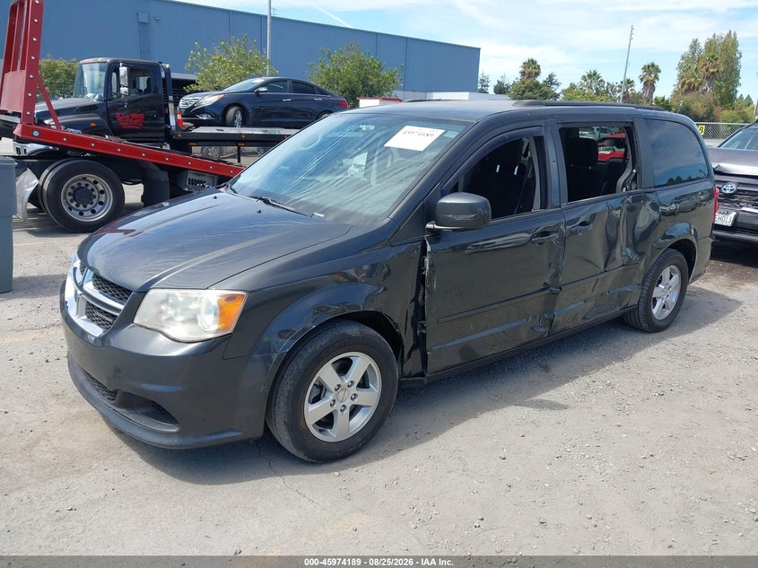 2012 Dodge Caravan, Left Side, IAAI, VIN 2C4RDGCGXCR131671 — photo 2