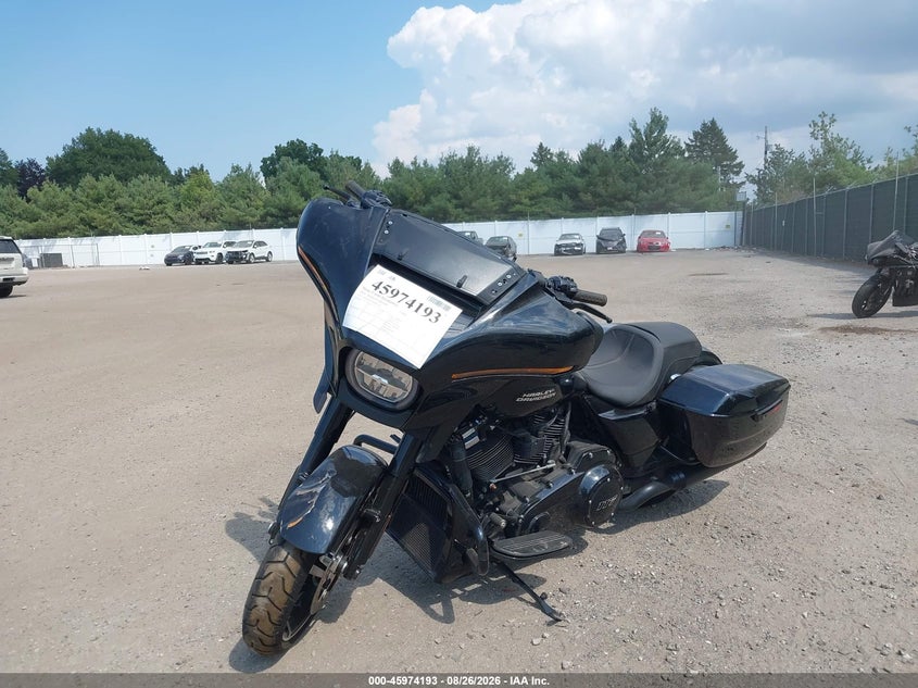 HARLEY-DAVIDSON FLHX 2024