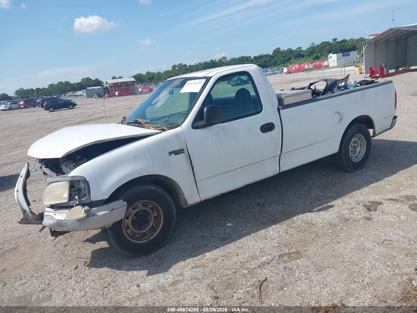 2000 Ford F-150, Front End, IAAI, VIN 1FTZF1725YNB77094 — photo 2