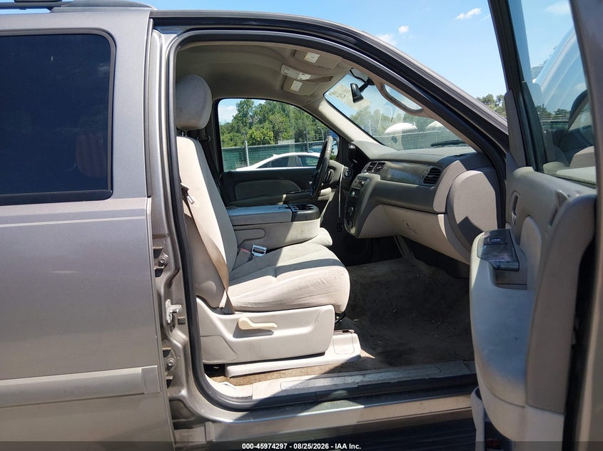 2008 CHEVROLET TAHOE auction photo 5