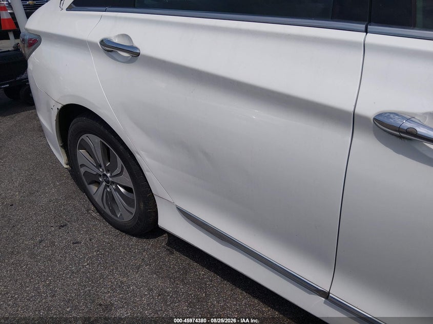 2015 HYUNDAI SONATA HYBRID auction photo 6
