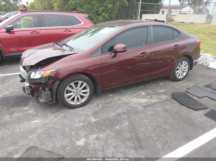 2012 Honda Civic, Front End, IAAI, VIN 19XFB2F85CE317510 — photo 2