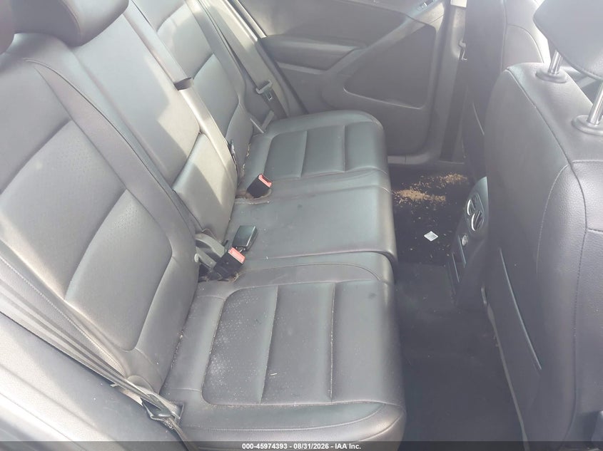 2012 VOLKSWAGEN TIGUAN auction photo 8