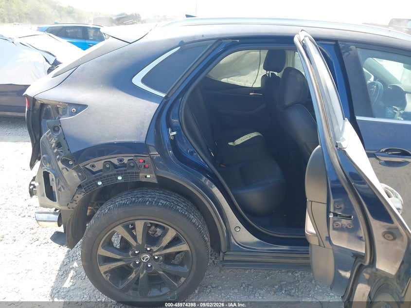 2022 MAZDA CX-30 auction photo 8
