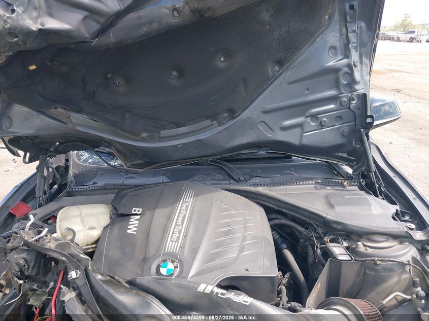 2013 BMW 335I · Фото 10