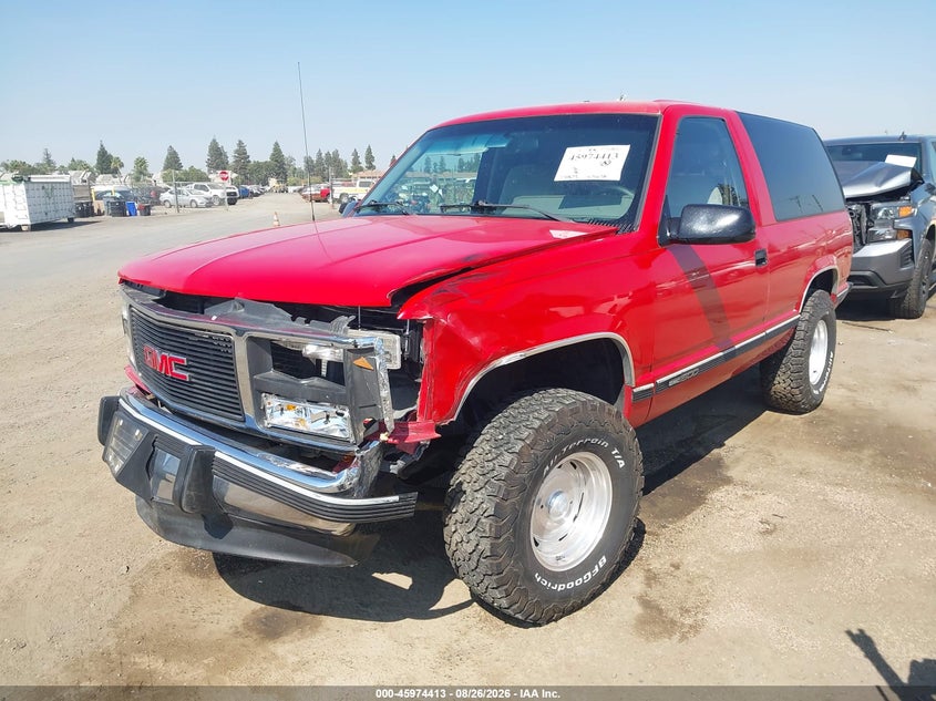 1992 GMC Yukon, Front End, IAAI, VIN 1GKEK18K3NJ716361 — photo 2