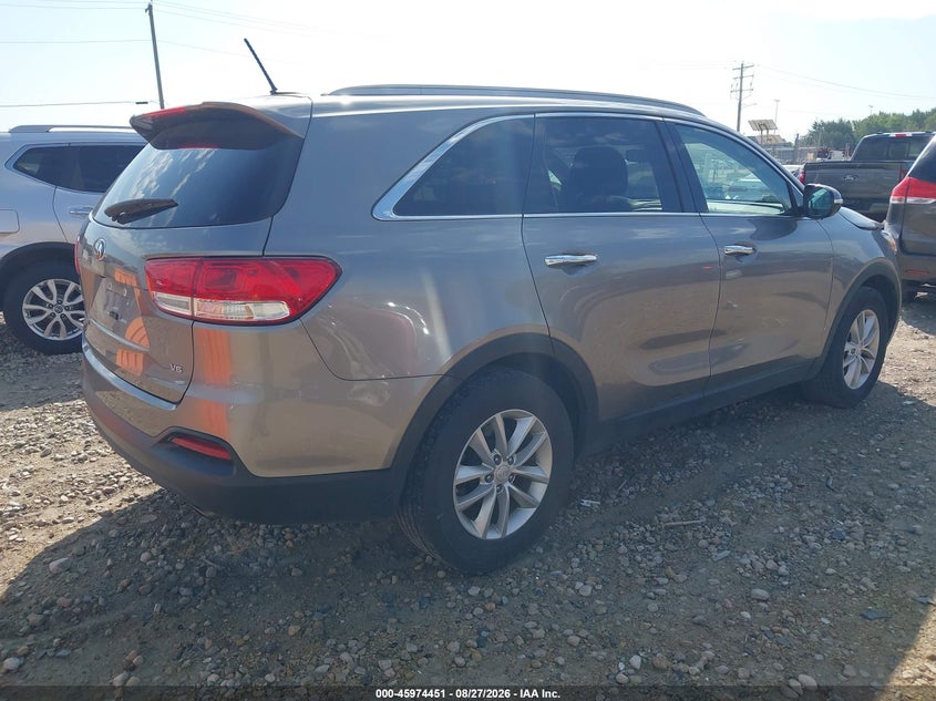 2017 KIA SORENTO auction photo 4
