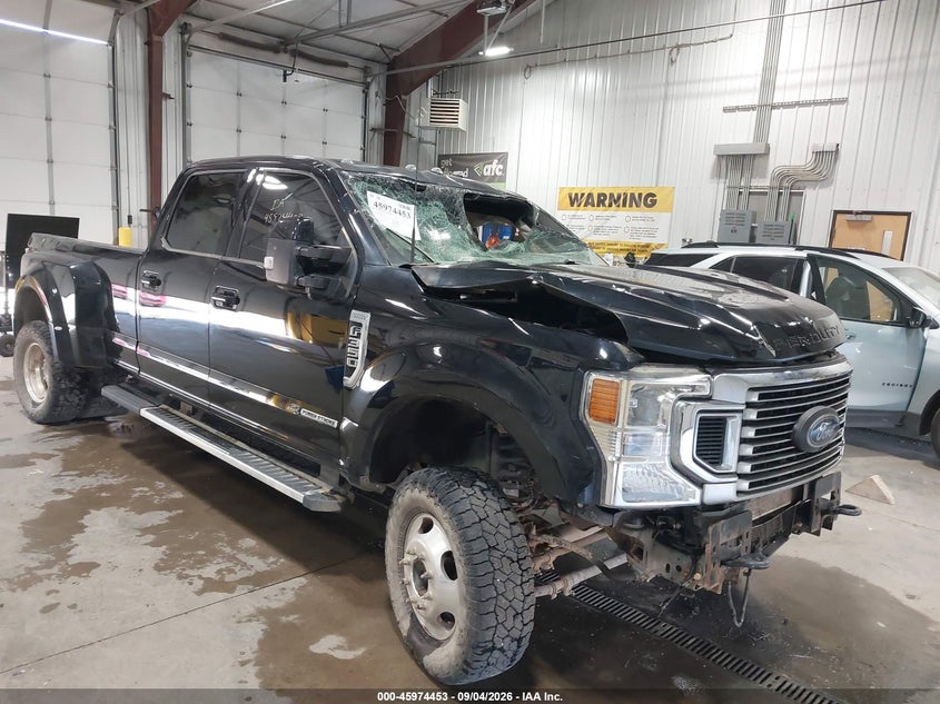 2022 FORD F-350 LARIAT
