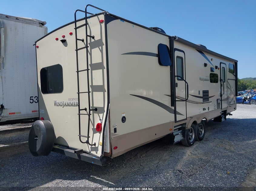 2018 ROCKWOOD RLT827FLS auction photo 6