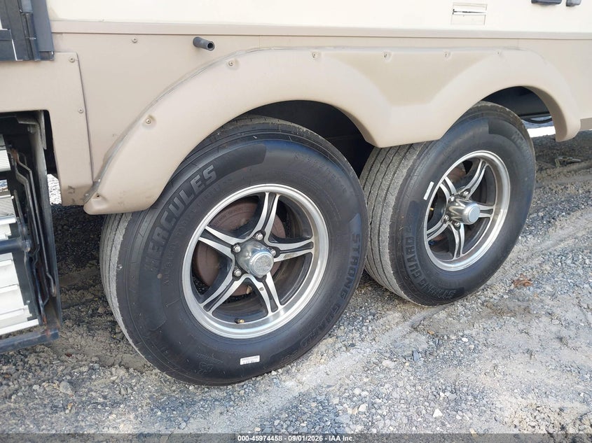 2018 ROCKWOOD RLT827FLS auction photo 7