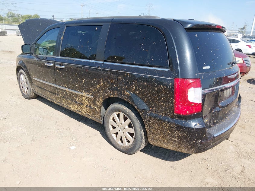 2016 CHRYSLER TOWN & COUNTRY auction photo 3