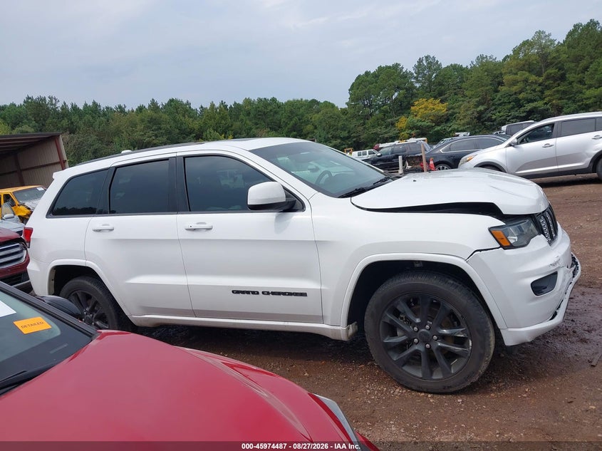 JEEP GRAND CHEROKEE - zdjęcie 13