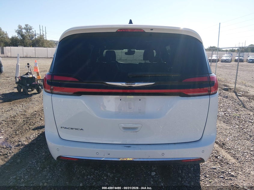 2025 CHRYSLER PACIFICA SELECT · Photo 16