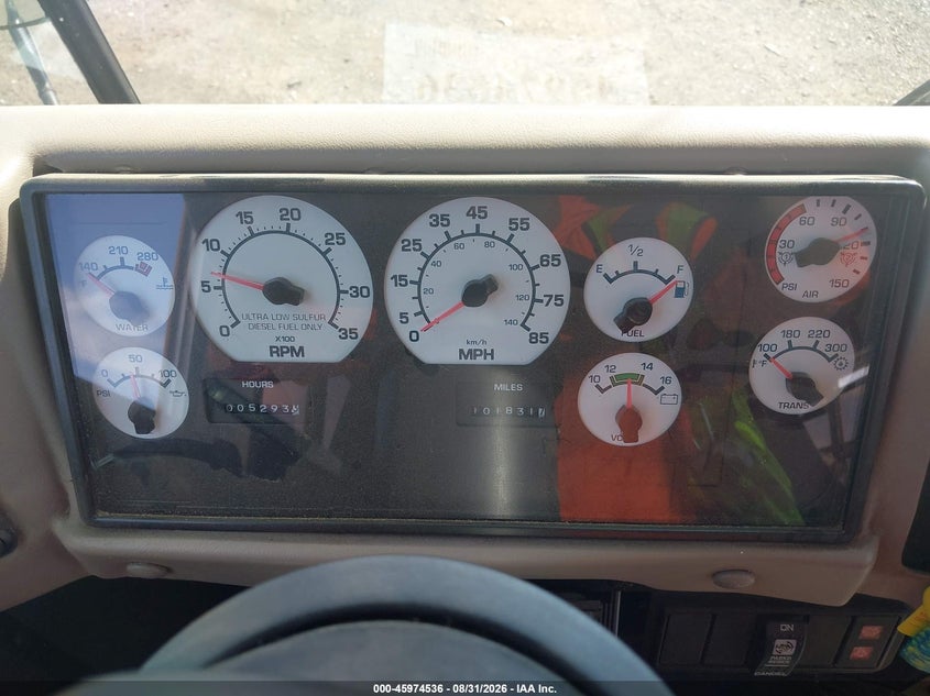 2014 IC CORPORATION 3000 auction photo 7