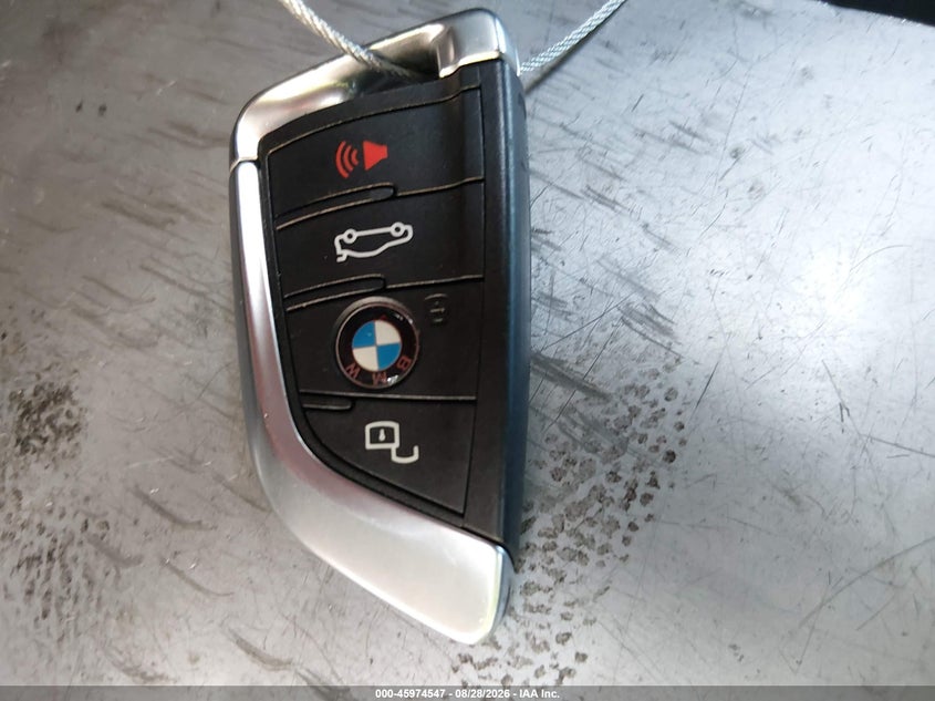 2019 BMW 330I · Фото 11