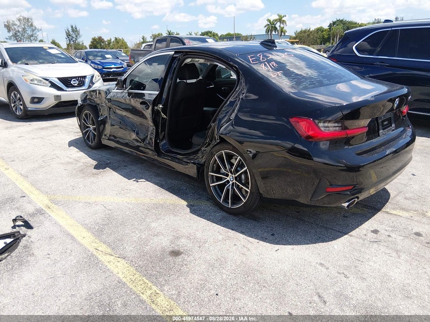2019 BMW 330I · Фото 3