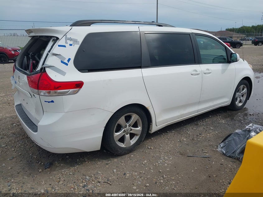 Vin: 5tdkk3dc9bs127919, lot: 46473790, toyota sienna le v6 20114
