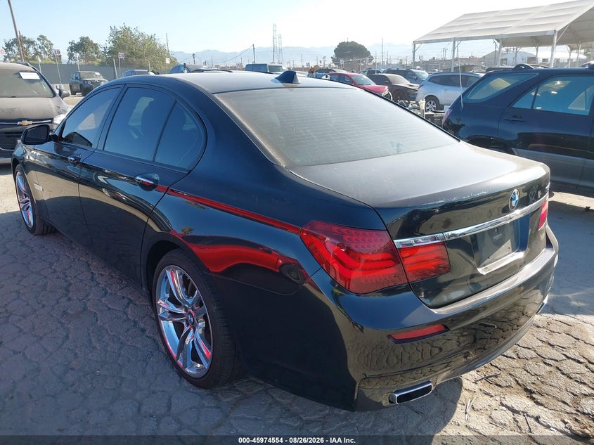 2013 BMW 750I auction photo 3