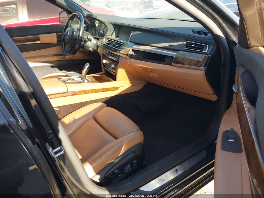 2013 BMW 750I auction photo 5