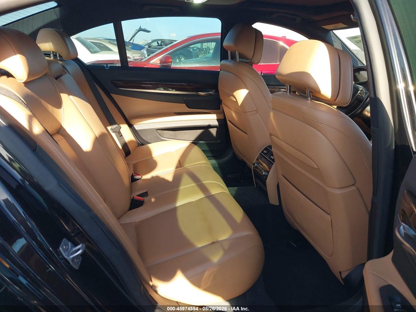 2013 BMW 750I auction photo 8