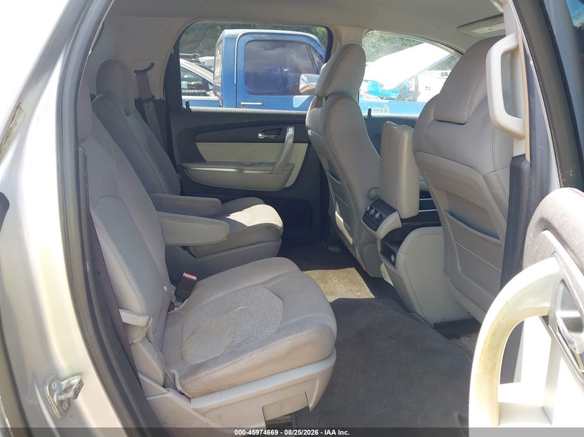 2009 GMC ACADIA auction photo 8