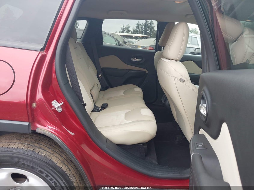 2016 JEEP CHEROKEE auction photo 8