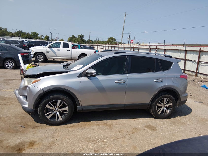 TOYOTA RAV4 - zdjęcie 14