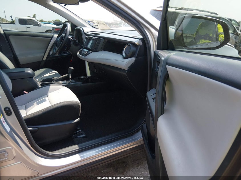 TOYOTA RAV4 - zdjęcie 5
