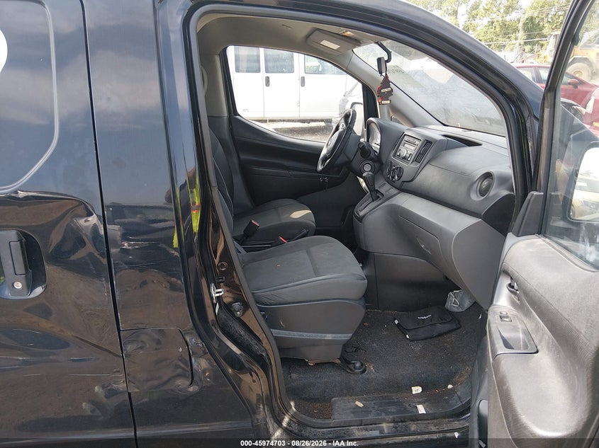 2014 NISSAN NV200 auction photo 5
