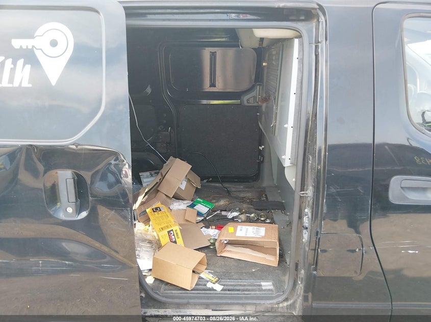 2014 NISSAN NV200 auction photo 8